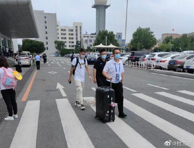 黑色内衣女人淫荡的红色花蜜