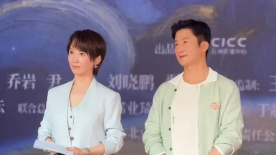 美女露100%胸网友